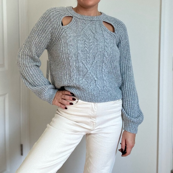 Shoulder Cut Out Cable Knit Pullover Sweater - Picture 3 of 11